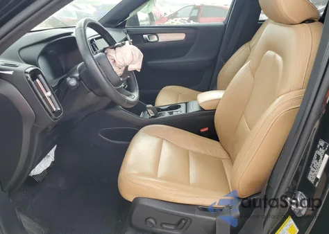 2019 Volvo Xc40 T5 Momentum из США, поврежденный, VIN YV4162UK2K2155020